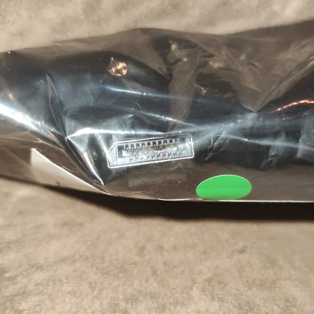 Dell Display Port to DVI Single Link Adapter DP/N 0KKMYD